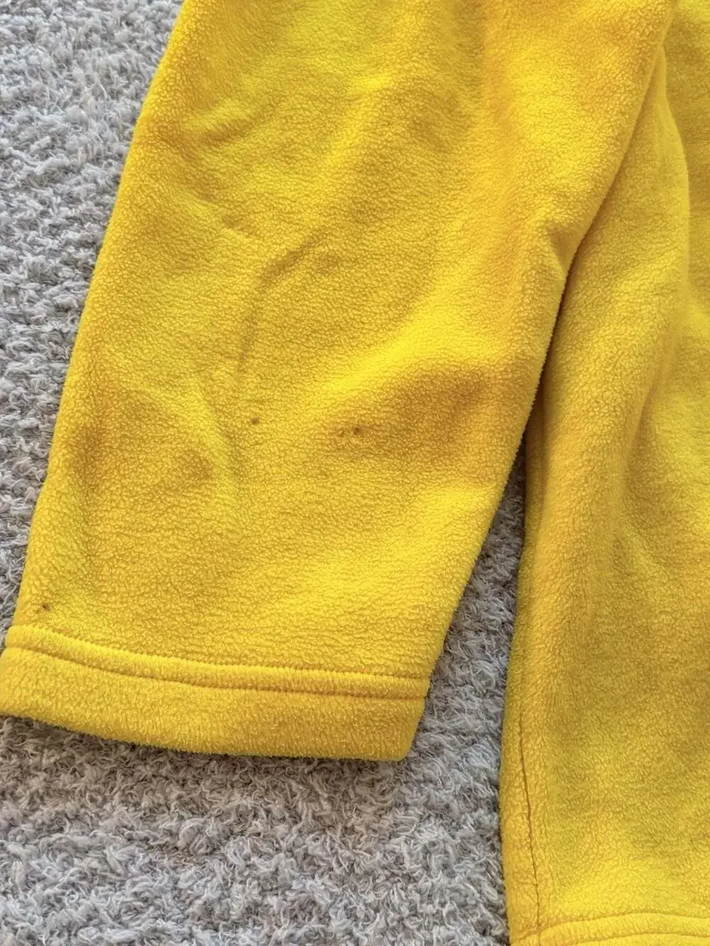 Vintage Yellow Tommy Hilfiger Tommy Jeans Sweater Men's Size Large